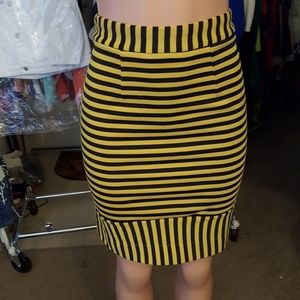 Eraz Pencil Skirt